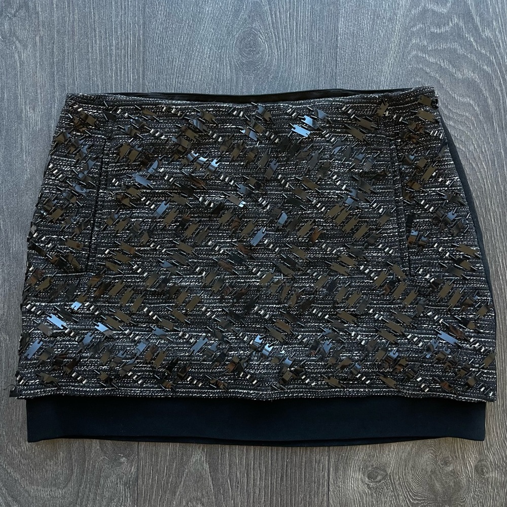 DIANE von FURSTENBERG Rare Embellished mini skirt certified with pockets Size 2